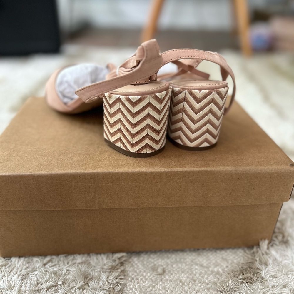 Anthropologie ankle tie sandal - Picture 6 of 9